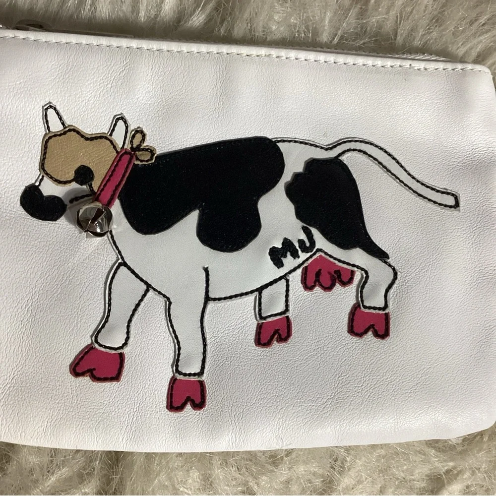 Marc Jacobs Cow on White Leather Top Zip Wristlet Keychain Clutch Bag
